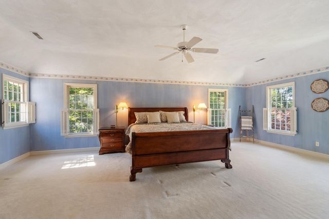 282 Blue Ridge Rd, North Andover, MA 01845