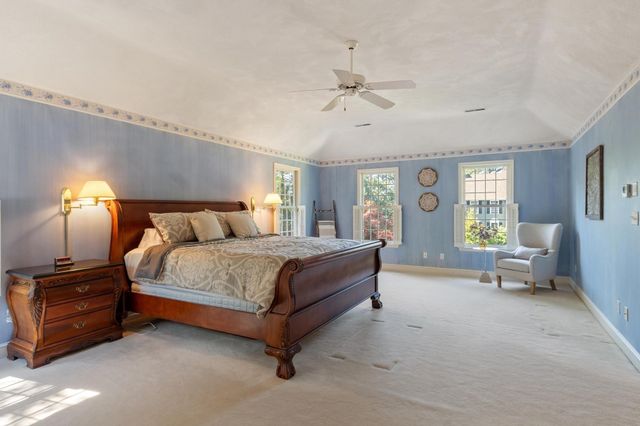 282 Blue Ridge Rd, North Andover, MA 01845