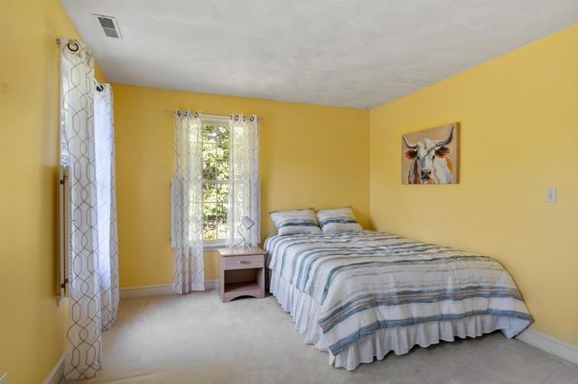 282 Blue Ridge Rd, North Andover, MA 01845
