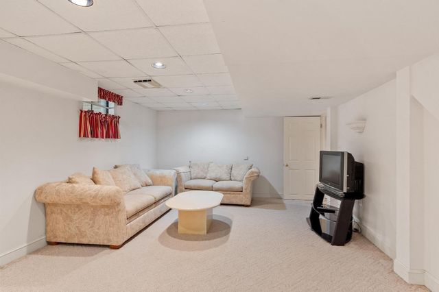 282 Blue Ridge Rd, North Andover, MA 01845