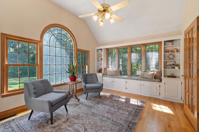 282 Blue Ridge Rd, North Andover, MA 01845