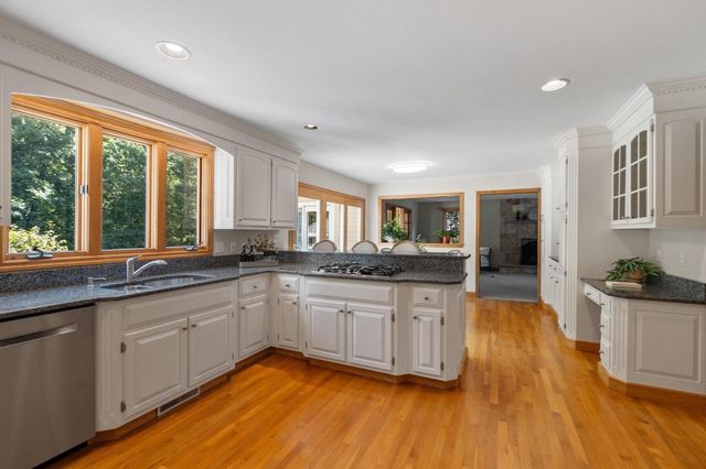 282 Blue Ridge Rd, North Andover, MA 01845