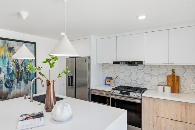 3086 Taper Avenue, Santa Clara, CA 95051