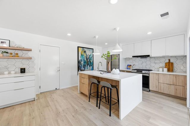 3086 Taper Avenue, Santa Clara, CA 95051