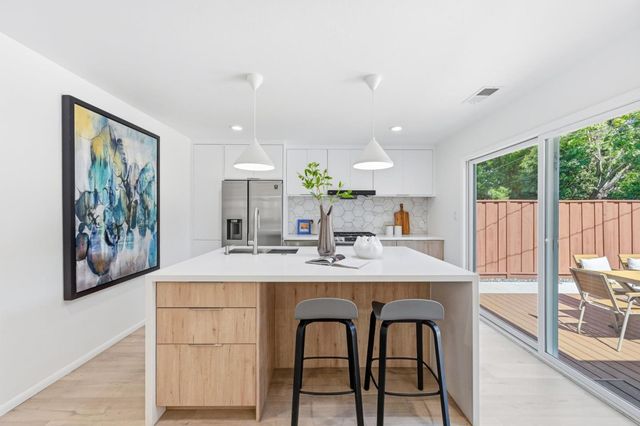 3086 Taper Avenue, Santa Clara, CA 95051