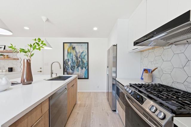 3086 Taper Avenue, Santa Clara, CA 95051