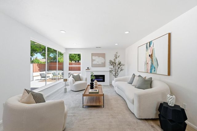 3086 Taper Avenue, Santa Clara, CA 95051