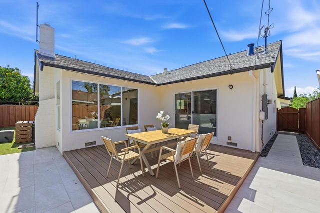 3086 Taper Avenue, Santa Clara, CA 95051