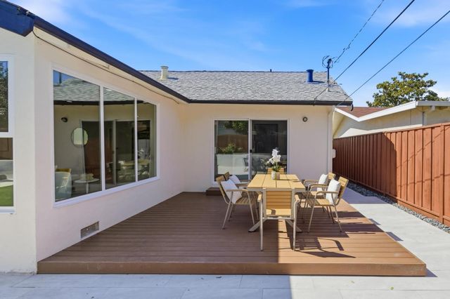 3086 Taper Avenue, Santa Clara, CA 95051