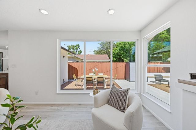 3086 Taper Avenue, Santa Clara, CA 95051