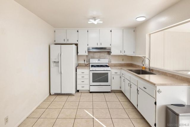 8555 Jade Coast, San Diego, CA 92126