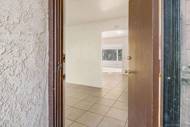 8555 Jade Coast, San Diego, CA 92126