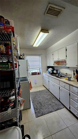 6141 SW 41st Ct, Davie, FL 33314