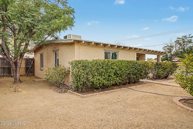 2467 N Sparkman Boulevard, Tucson, AZ 85716