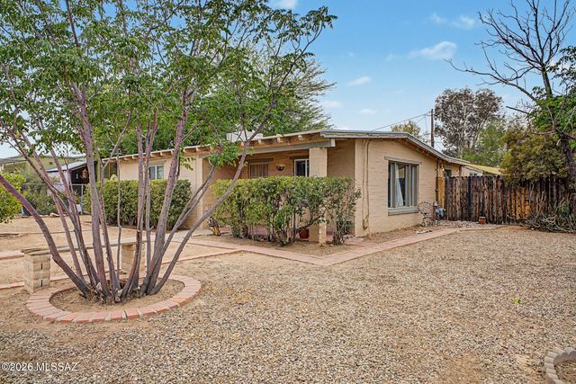 2467 N Sparkman Boulevard, Tucson, AZ 85716