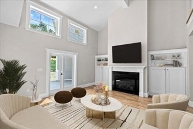 10 Union Lane, Canton, MA 02021