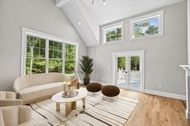 10 Union Lane, Canton, MA 02021