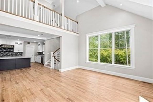 10 Union Lane, Canton, MA 02021