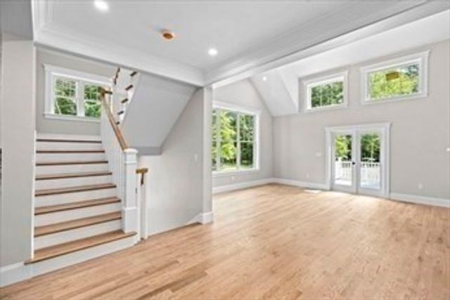 10 Union Lane, Canton, MA 02021