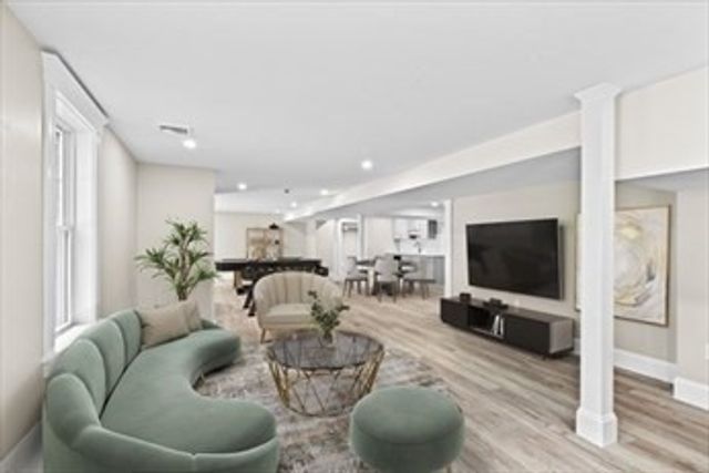 10 Union Lane, Canton, MA 02021