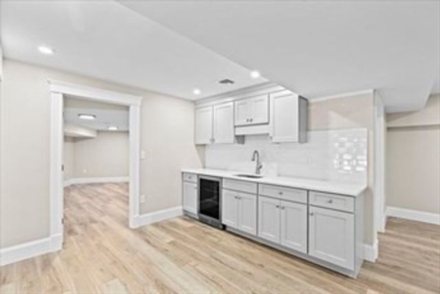 10 Union Lane, Canton, MA 02021