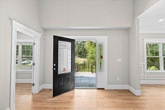 10 Union Lane, Canton, MA 02021