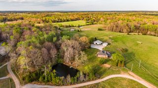 1075 Fannie Nicholson Rd, Chapmansboro, TN 37035