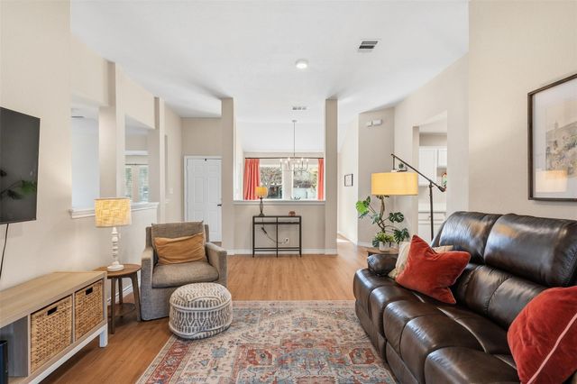 115 Finch LN, Georgetown, TX 78626