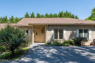 176 South Austin Springs Road, 11, Johnson City, TN 37601