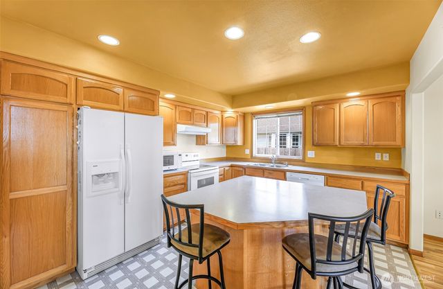 5654 Axton Court, Ferndale, WA 98248
