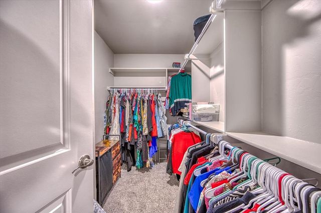 3909 Lynne Avenue, Edmond, OK 73012