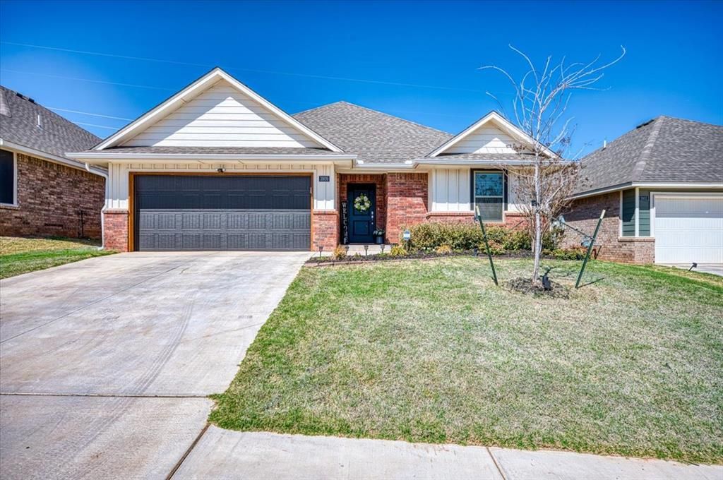 3909 Lynne Avenue, Edmond, OK 73012