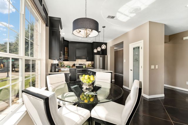 8013 Pretoria Place, Fort Worth, TX 76123