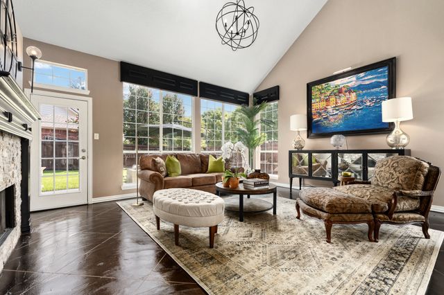 8013 Pretoria Place, Fort Worth, TX 76123