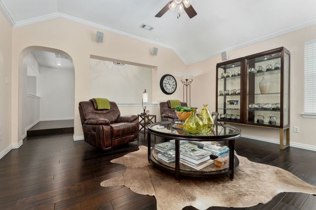 8013 Pretoria Place, Fort Worth, TX 76123