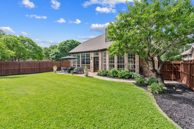 8013 Pretoria Place, Fort Worth, TX 76123