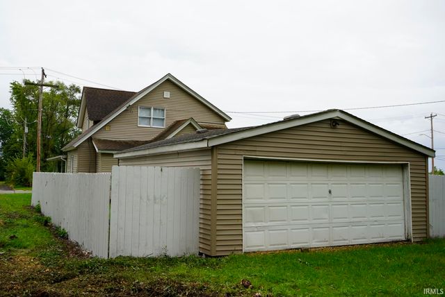 1421 Linden Avenue, South Bend, IN 46628
