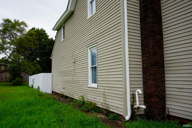1421 Linden Avenue, South Bend, IN 46628