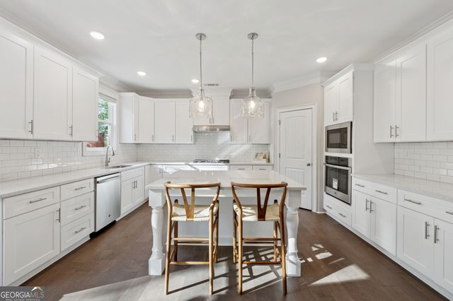 7260 Bluewater Lane, Douglasville, GA 30135