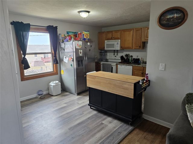 456 Mayberry Drive NW, Cedar Rapids, IA 52405