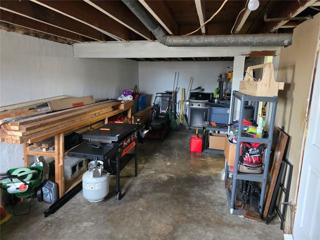 456 Mayberry Drive NW, Cedar Rapids, IA 52405