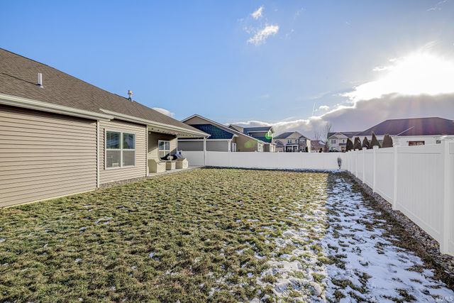 10940 Fenton Cove, Roanoke, IN 46783