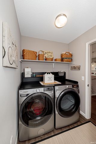 10940 Fenton Cove, Roanoke, IN 46783