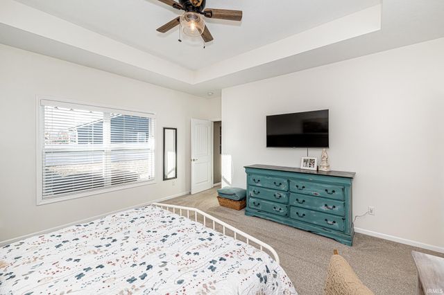 10940 Fenton Cove, Roanoke, IN 46783