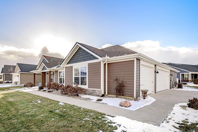 10940 Fenton Cove, Roanoke, IN 46783