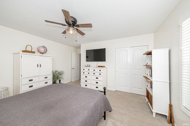 10940 Fenton Cove, Roanoke, IN 46783