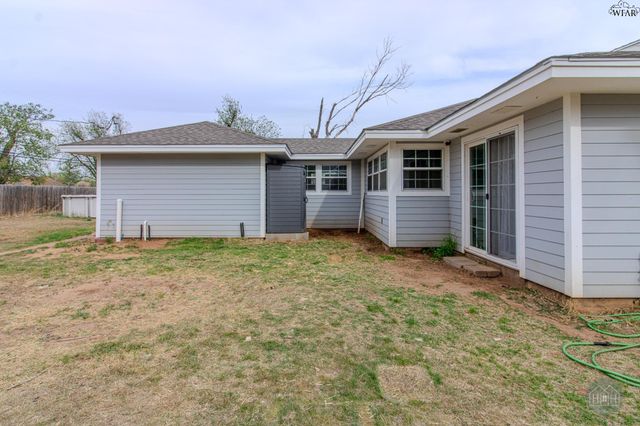 3404 PARADISE STREET, Vernon, TX 76384