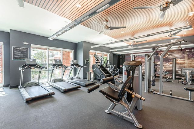 8877 Lakes At 610 Drive 123, Houston, TX 77054