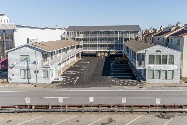 449 Ocean Blvd Unit 212, Hampton, NH 03842