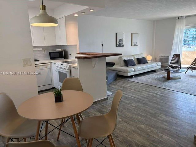 220 Kings Point Dr 506, Sunny Isles Beach, FL 33160